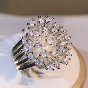 Radiant Diamond Starburst Ring – Luxury Silver & Crystal Statement Piece